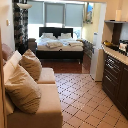 Regina Delux Apartman Gyula Exterior photo