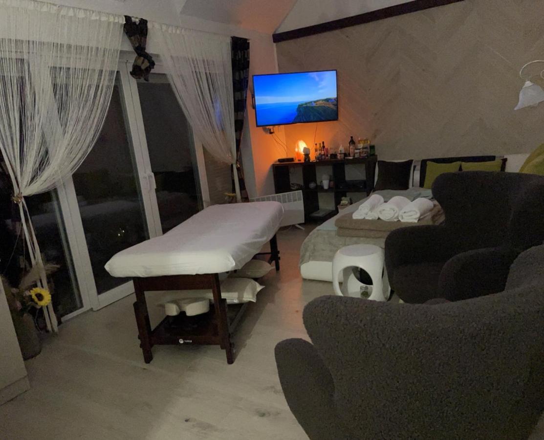 Regina Delux Apartment Gyula